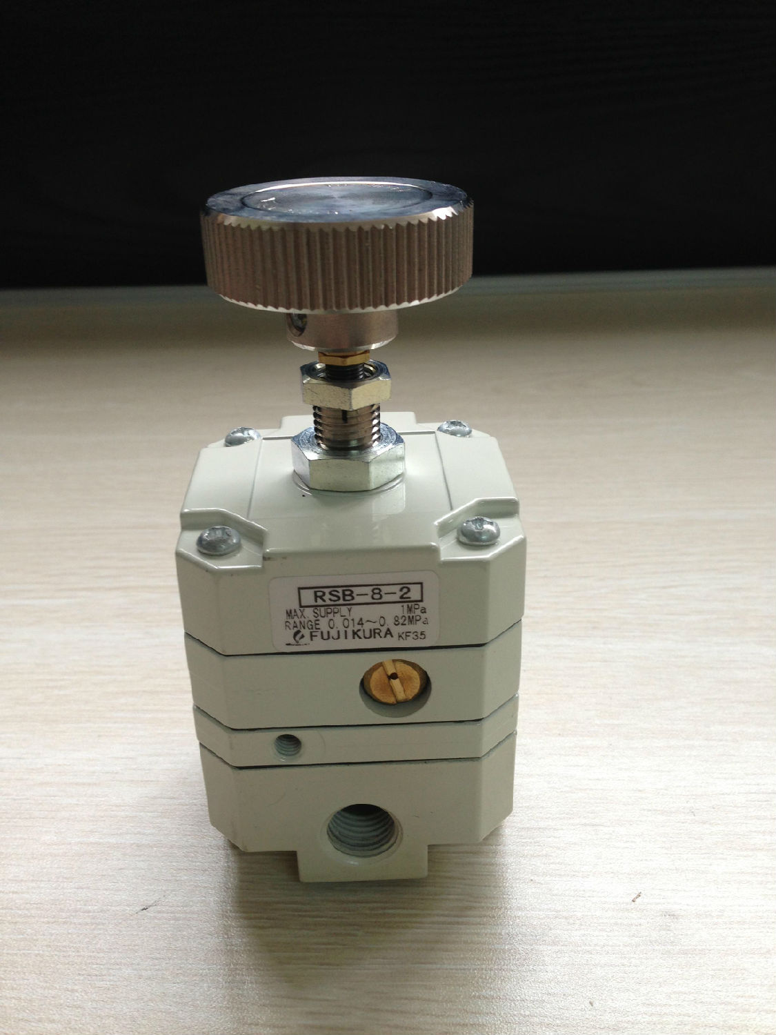 單座調(diào)節(jié)閥類(lèi)型，直通單座調(diào)節(jié)閥結(jié)構(gòu)特點(diǎn)